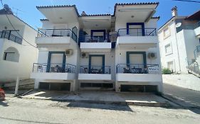 Mimi'S Apartments